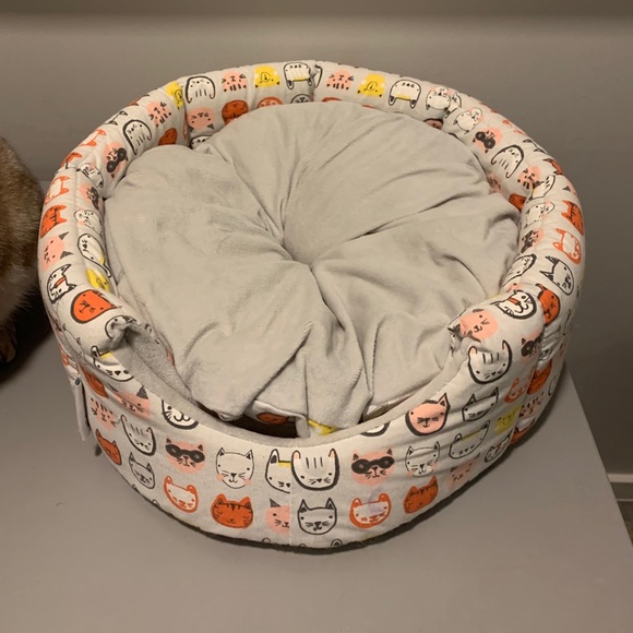 Cat bed - Picture 3 of 3